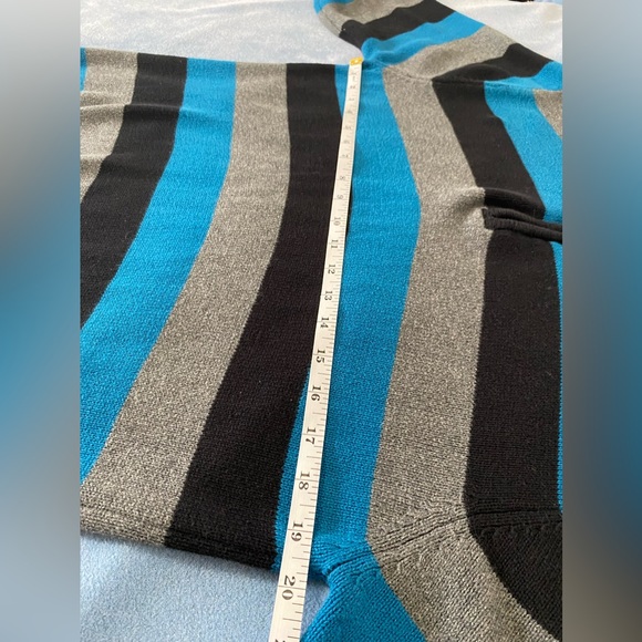 Carbon men’s black, gray & blue 1/4 zip 100% cotton sweater - Picture 11 of 14